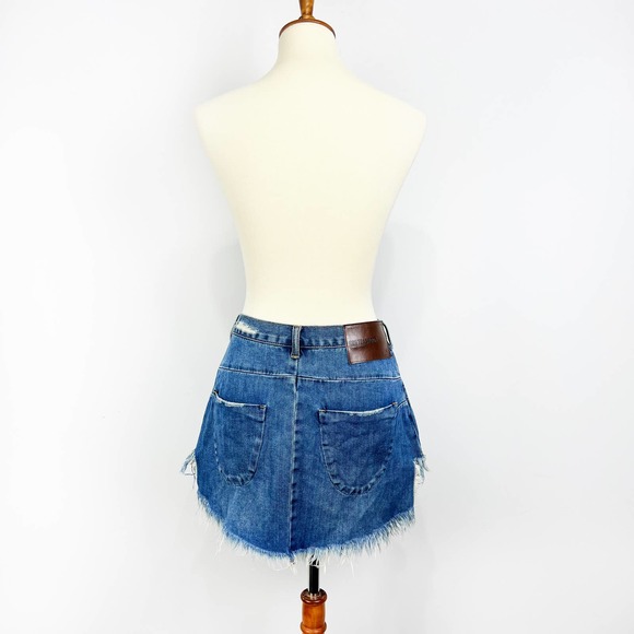 One Teaspoon distressed round edge denim blue jean cutoff  skirt Size 26 - Picture 7 of 8